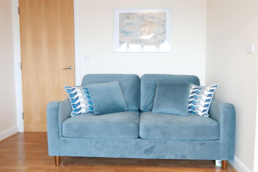 *New* 2-Bed Modern Apartment Burton-upon-Trent Exterior foto